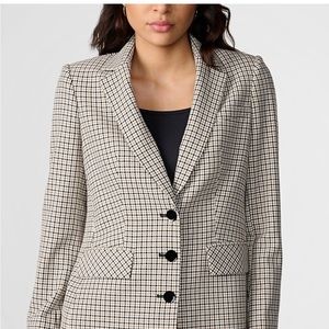 Brand new Karl Lagerfeld Blazer,to small for me